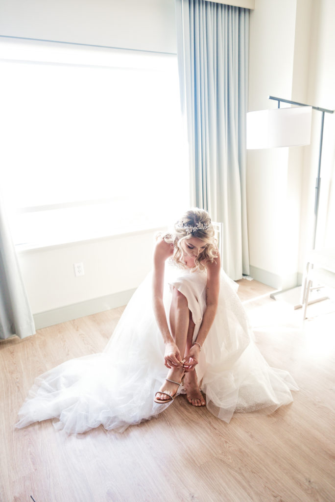 bride getting ready photos