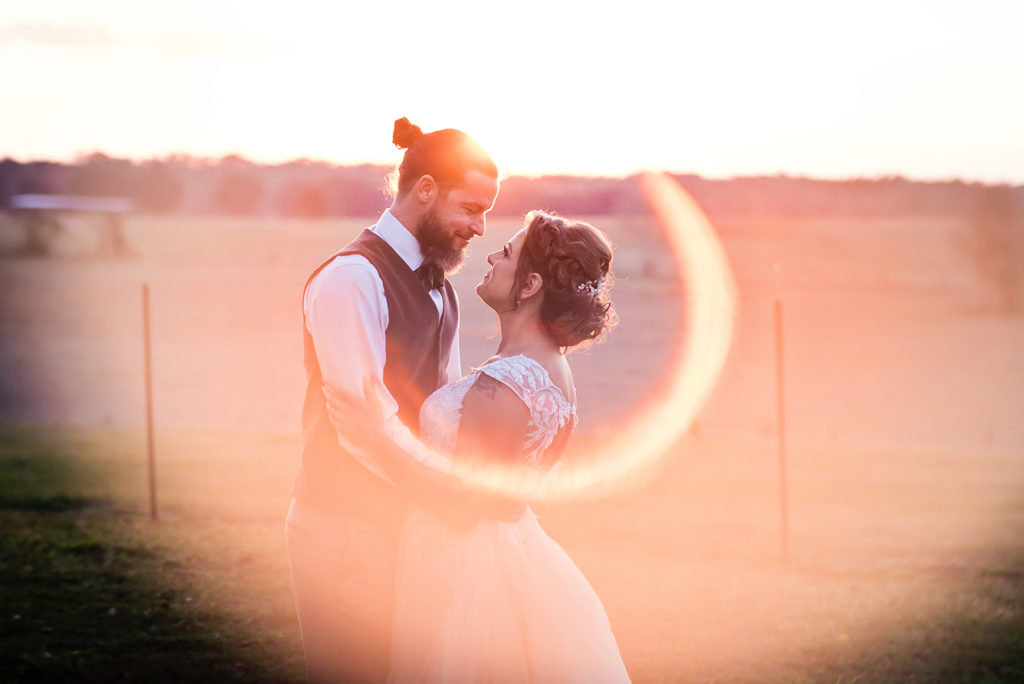 bride and groom sunset photos