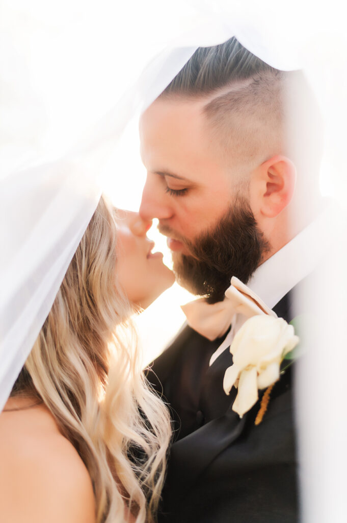 Valley View Wedding bride and groom