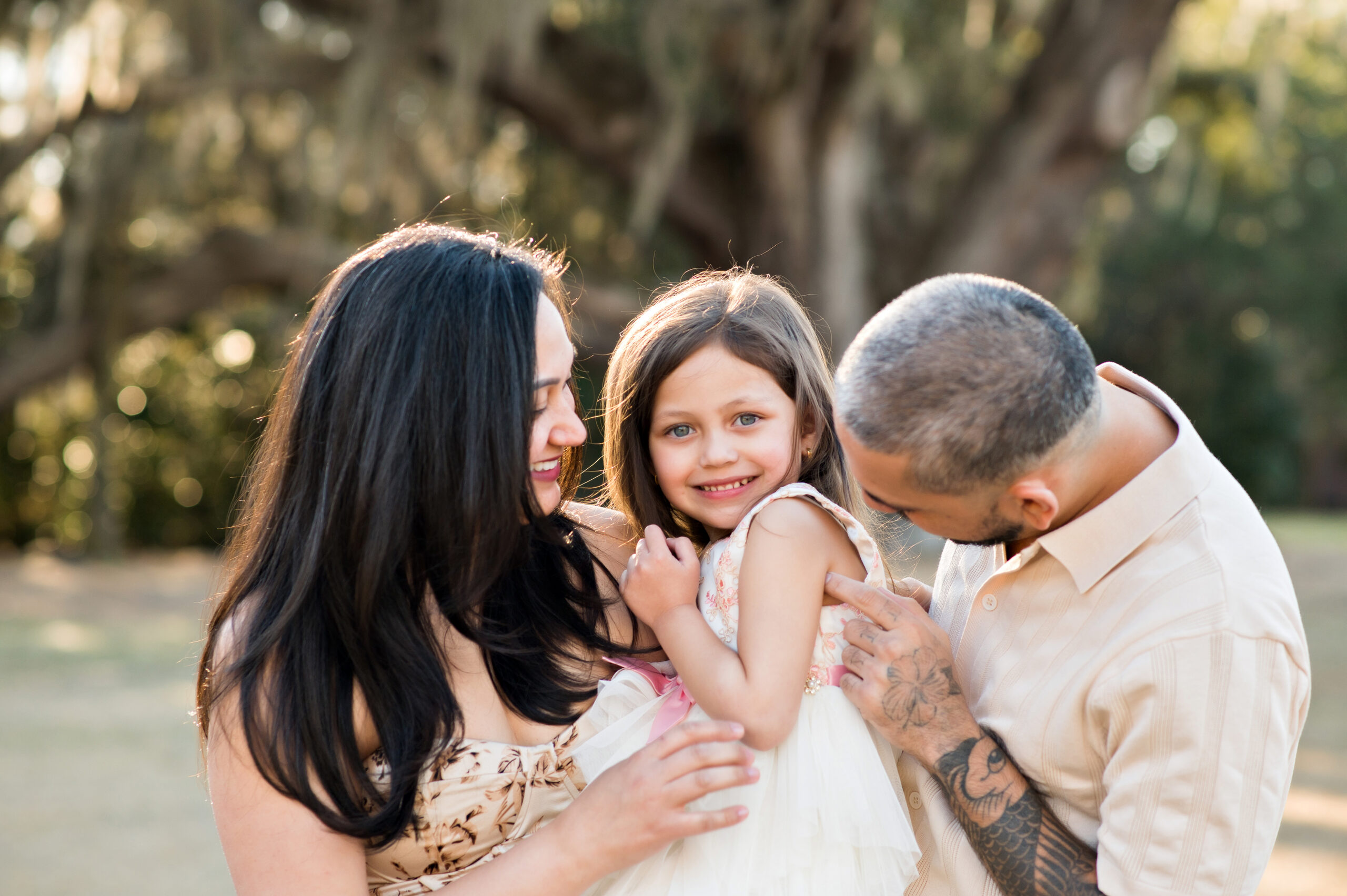 Varn family golden hour session at Cellon Oak Park in Gainesville Florida