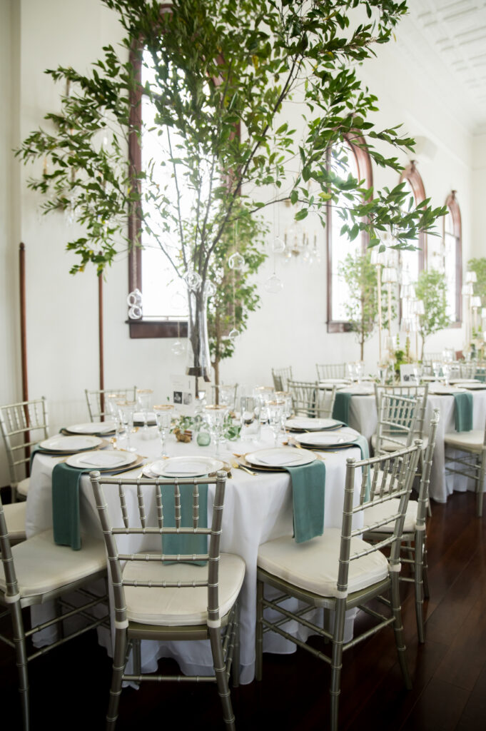 1908 grand wedding decor details