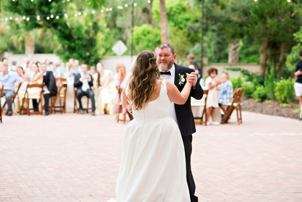 Bride and groom portraits at Lakeview Gardens wedding